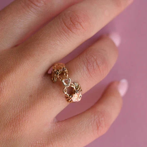 Petite Crab Ring – 14k Gold with Rose-Cut and Black Diamonds