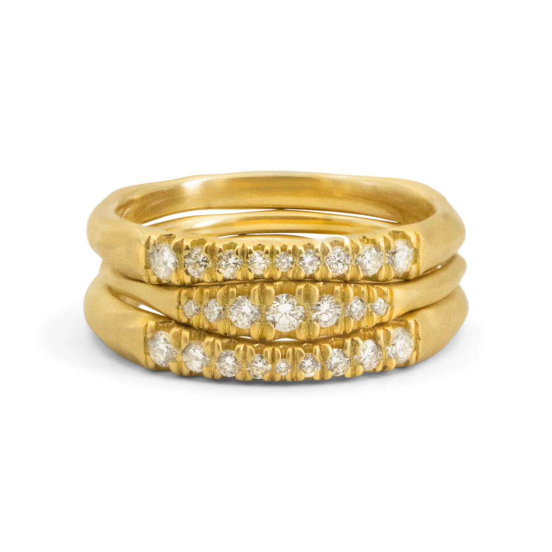 Petite Trellis Diamond Band – 18k Gold