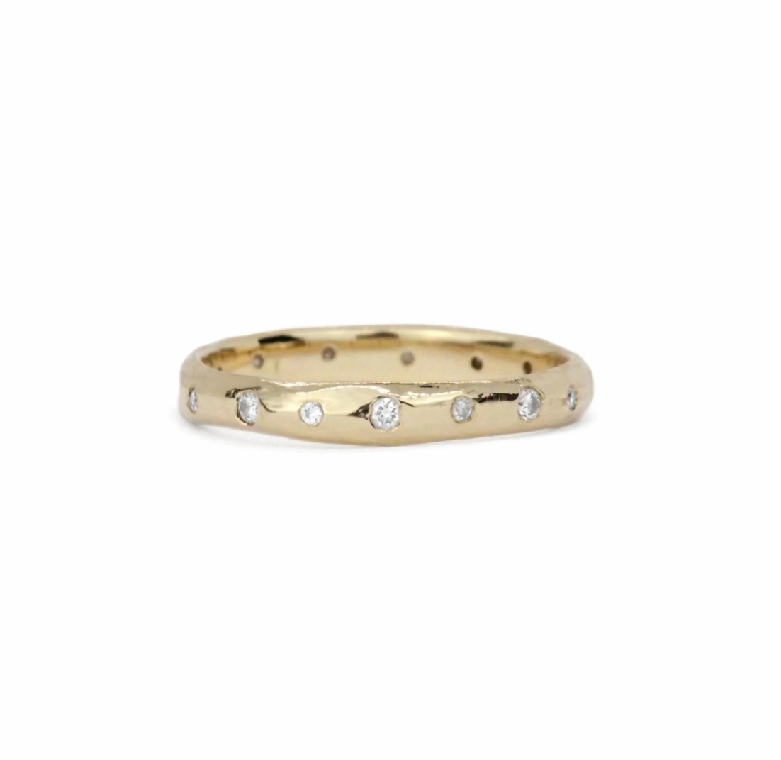 Noemi Scattered Diamond Band - 14k Gold