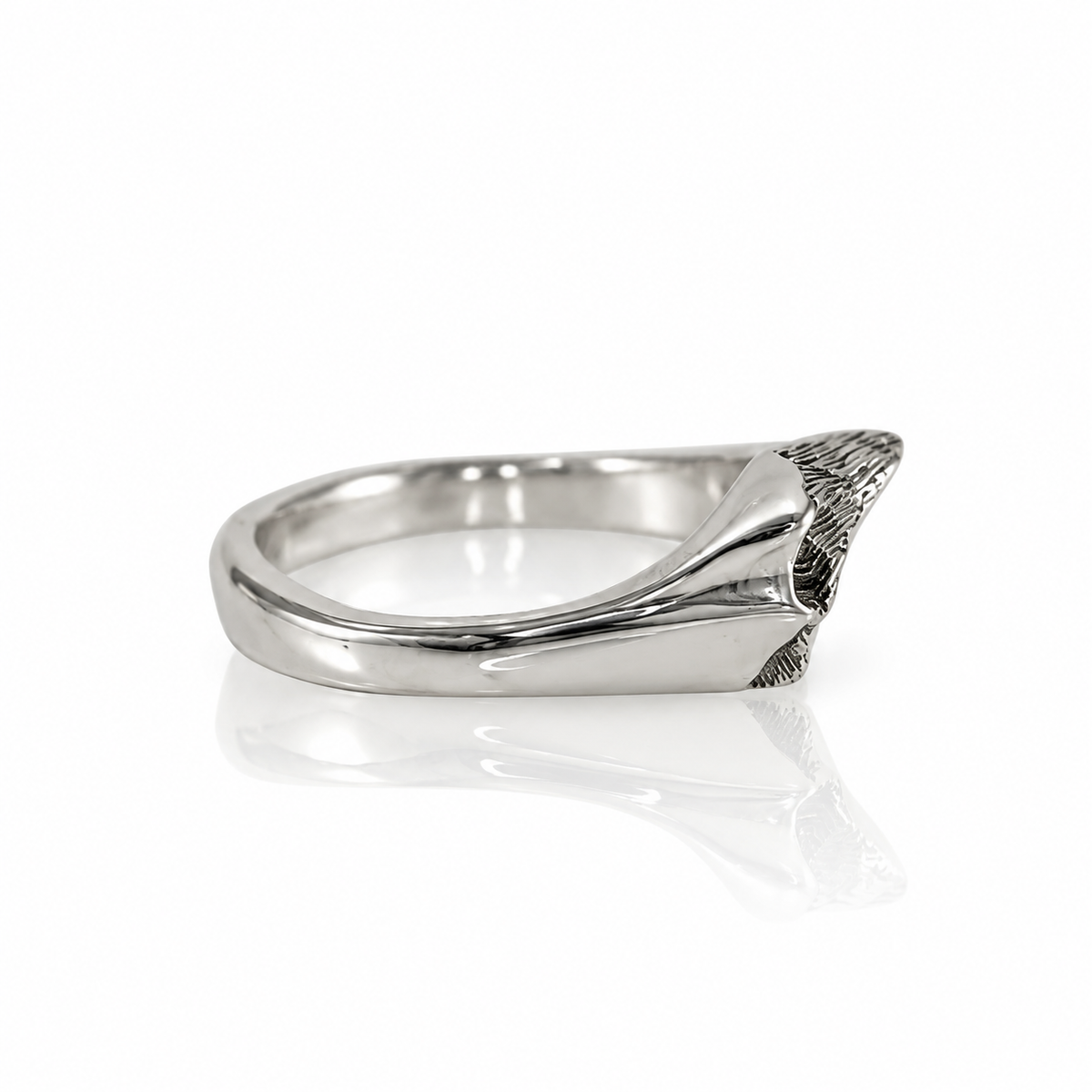 Santa Fe Ski Mountain Hug Ring - Sterling Silver