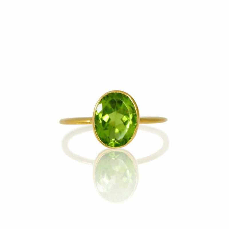 18k Yellow Gold Peridot Ring - Vertical Set