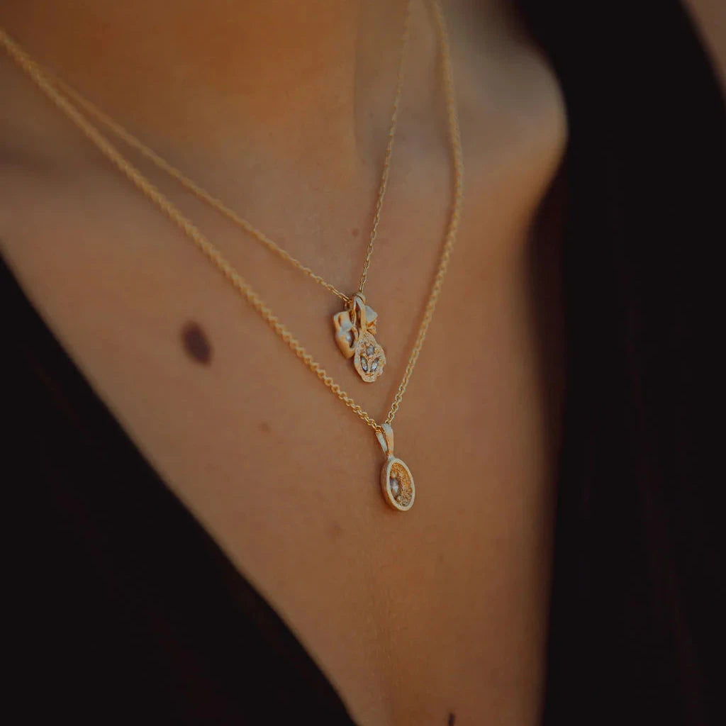 Gold Amphora Necklace with Diamond