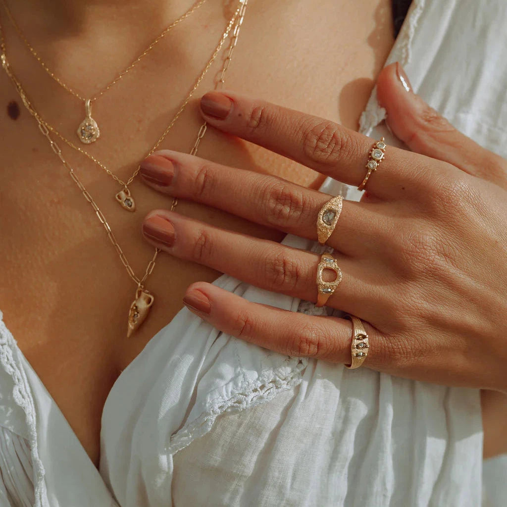 Gold Amphora Necklace with Diamond