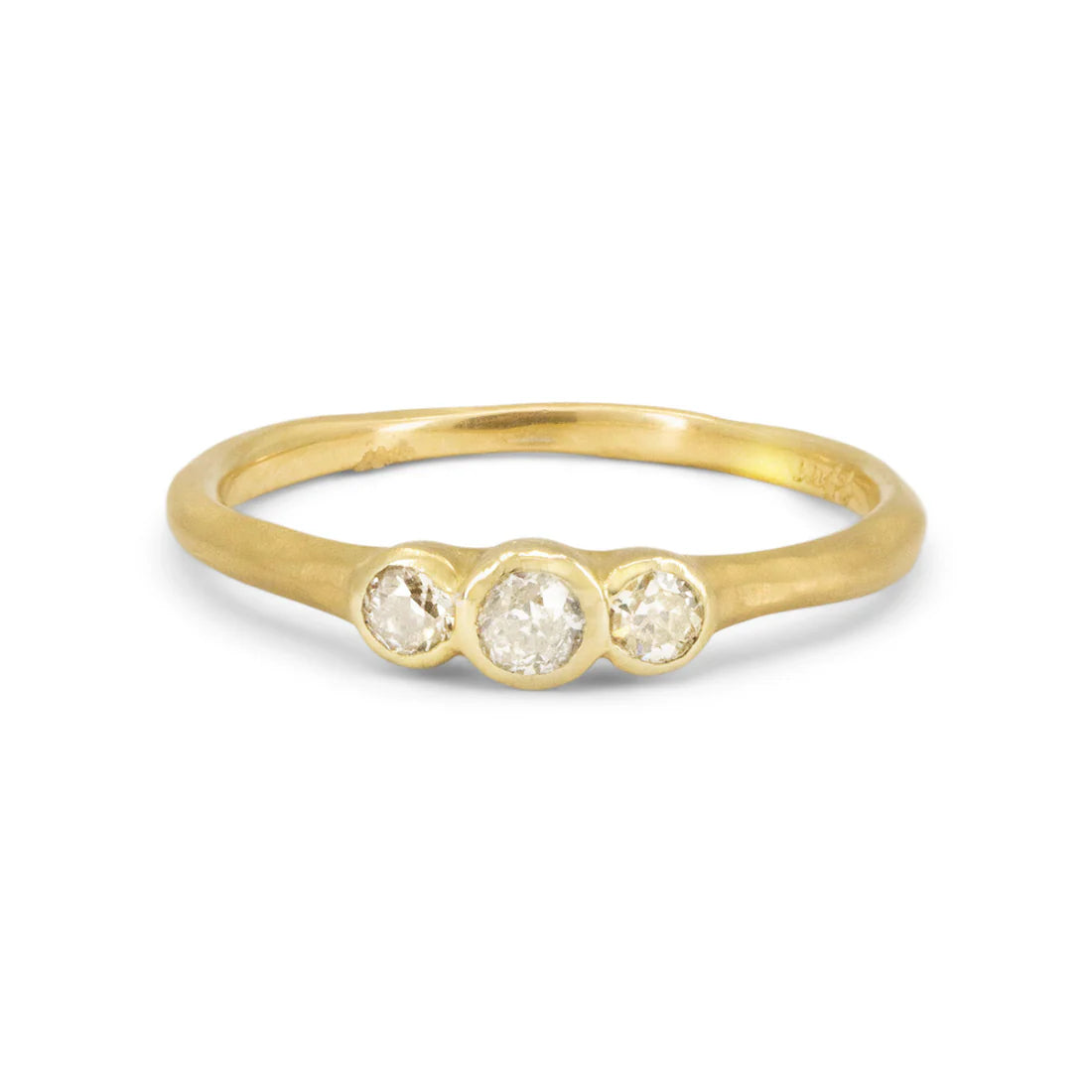 Octavia Three Stone Ring Smooth - 18k Gold