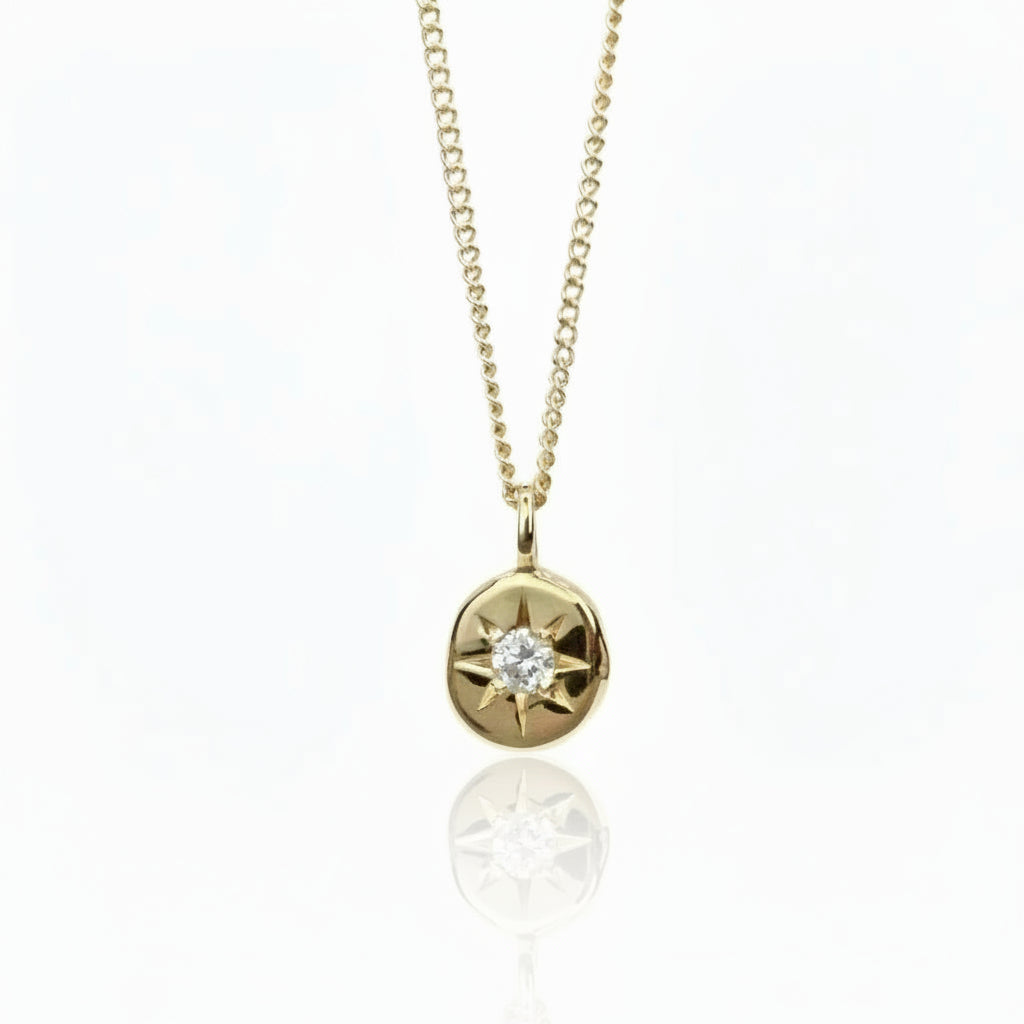 Estrella Diamond Star Necklace - 14k Yellow Gold