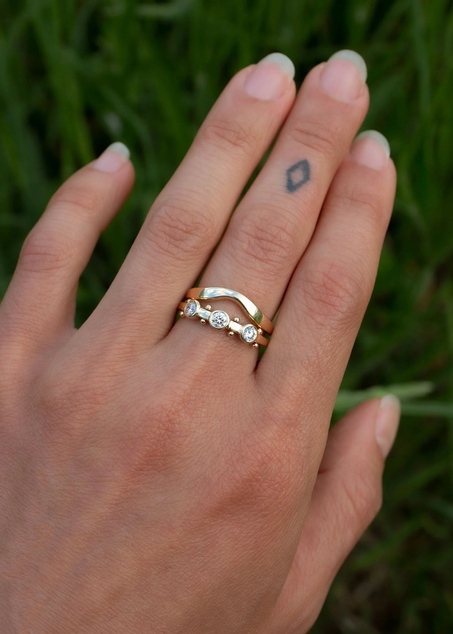 3-Stone Koemi Diamond Ring – 14k Gold