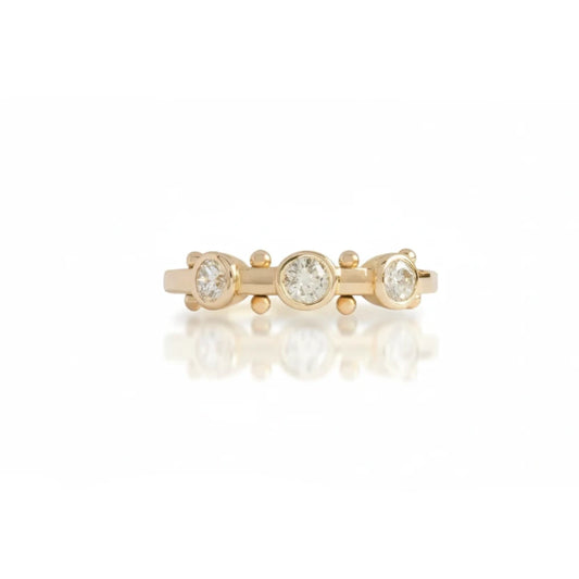 3-Stone Koemi Diamond Ring – 14k Gold