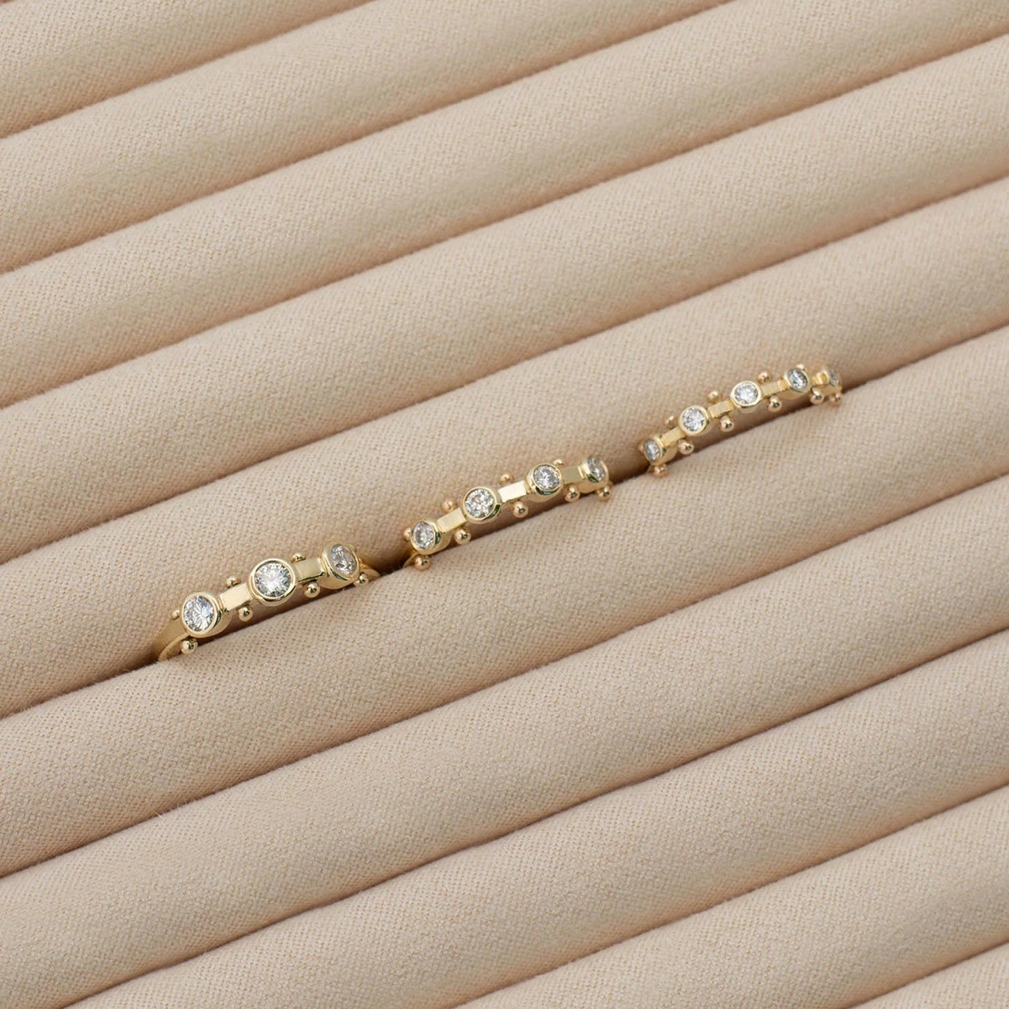 3-Stone Koemi Diamond Ring – 14k Gold