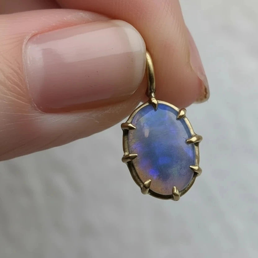Violet Lightning Ridge Opal Basket Pendant - 18k Gold