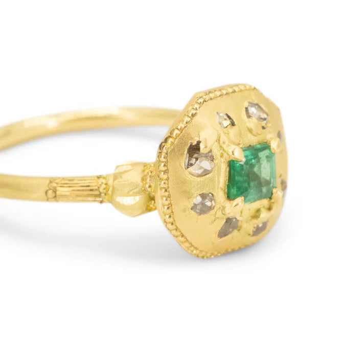 Petite Emerald & Baroque Diamond Relic Ring - 18k Gold