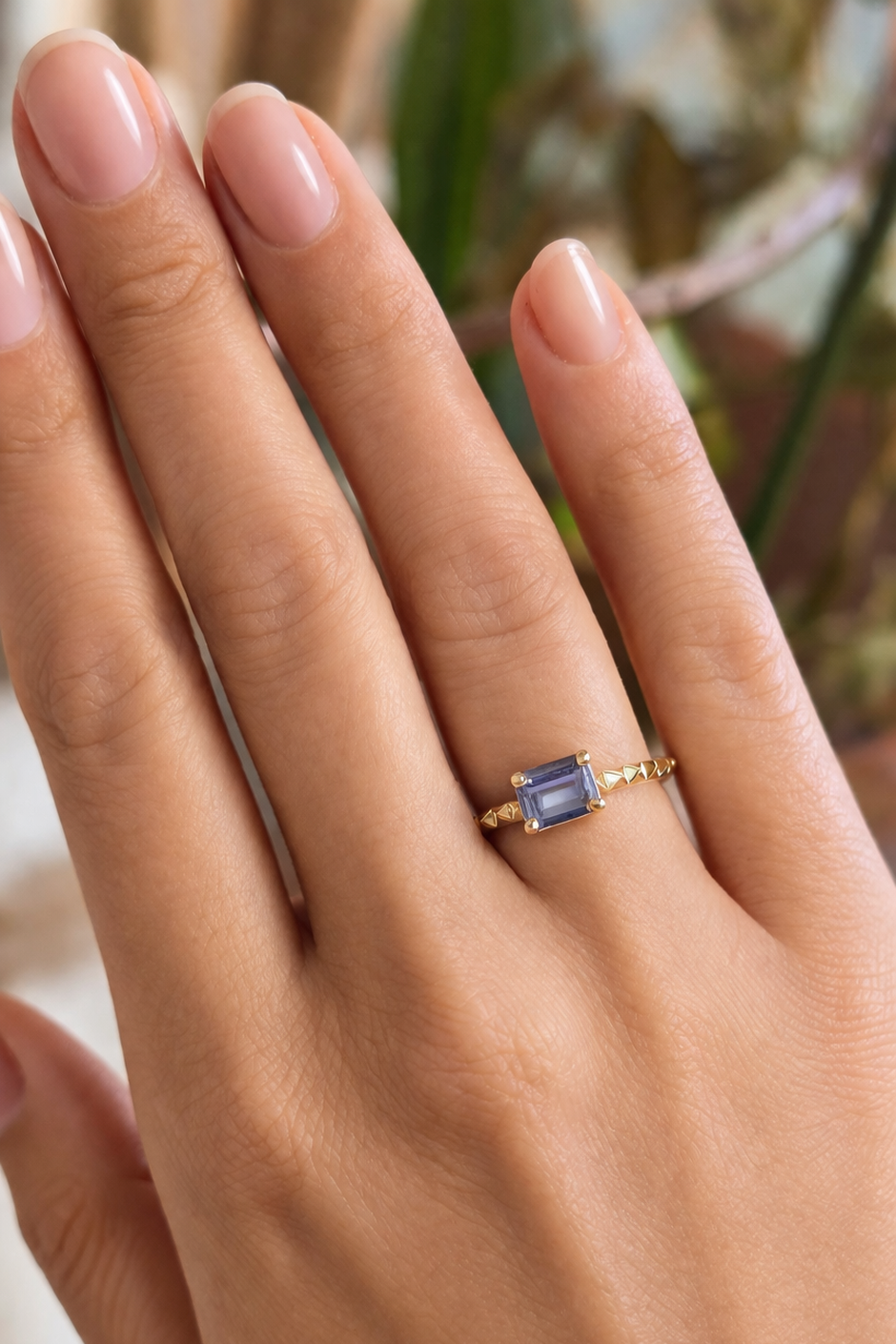 Pyramid Solitaire IV Ring - 14k Gold