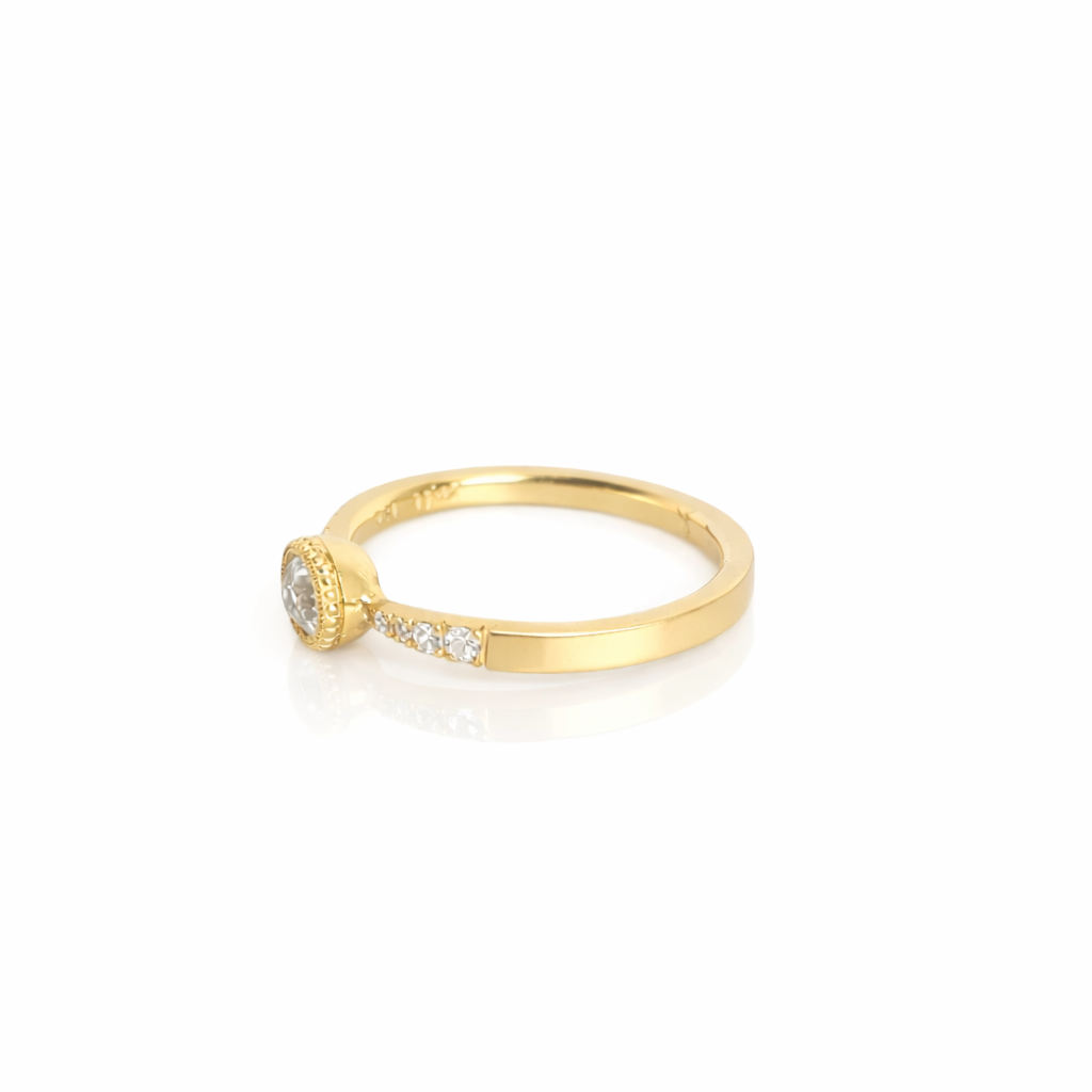 Round Diamond Horseshoe Solitaire Ring - 18k Gold