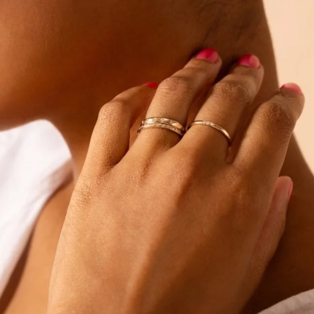 Noemi Scattered Diamond Band - 14k Gold