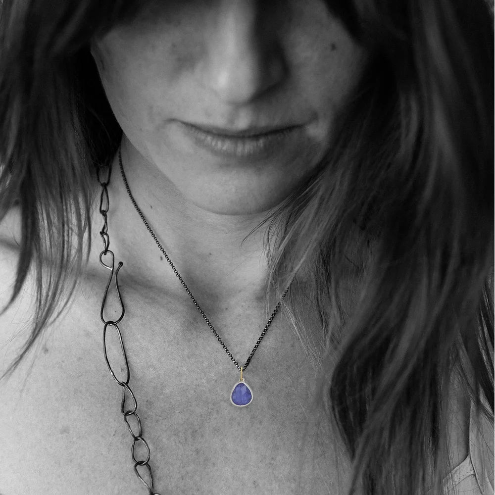 Tanzanite Shimmer Pendant – Sterling Silver & 18k Gold