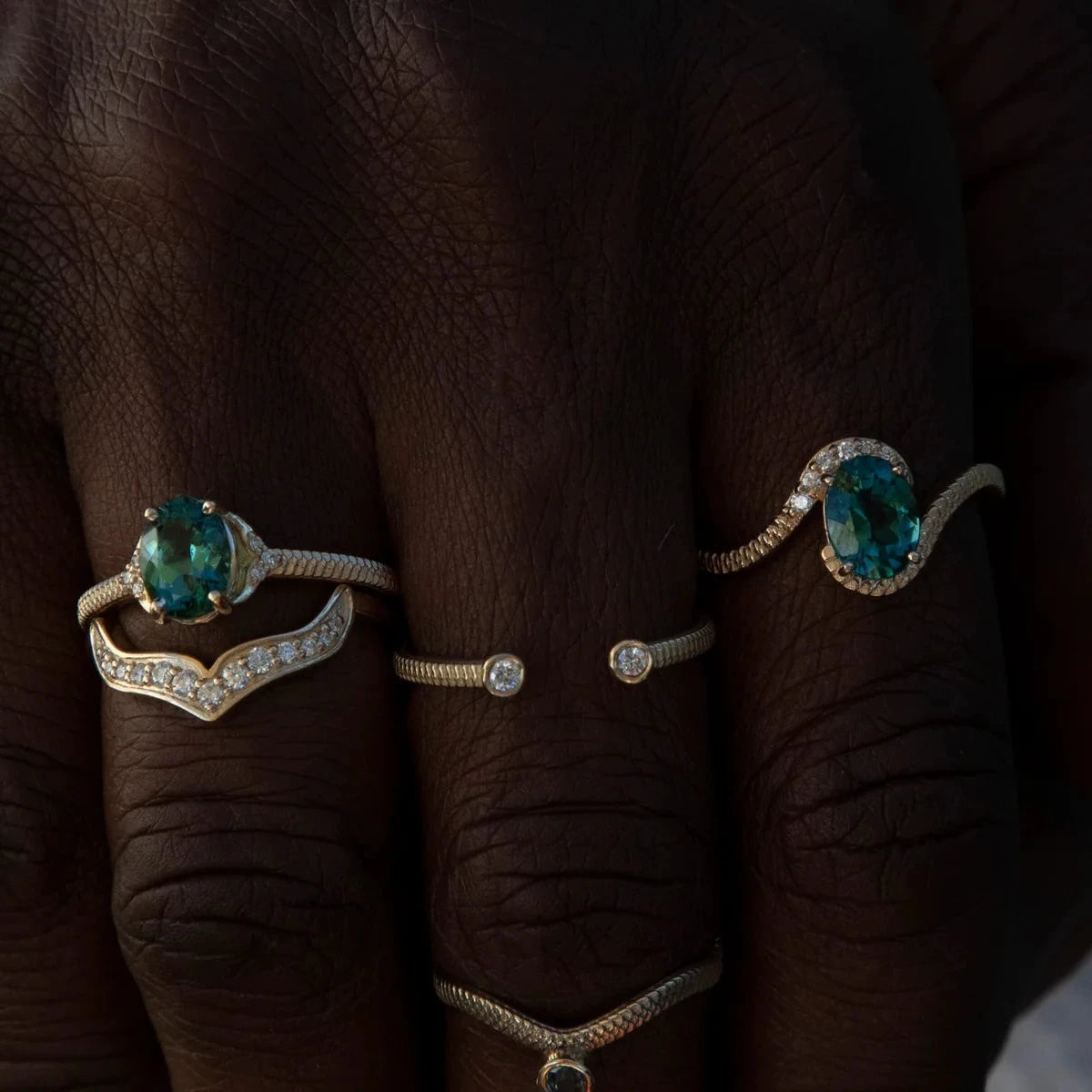 Mermaid Tail Diamond Ring – 14k Gold