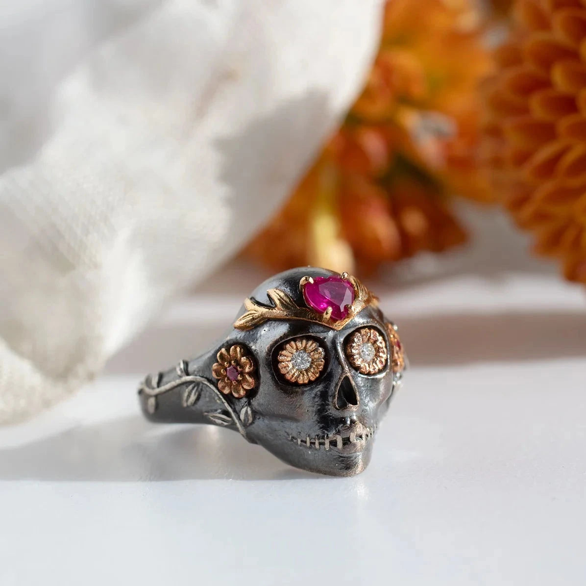 La Flora Skull Ring