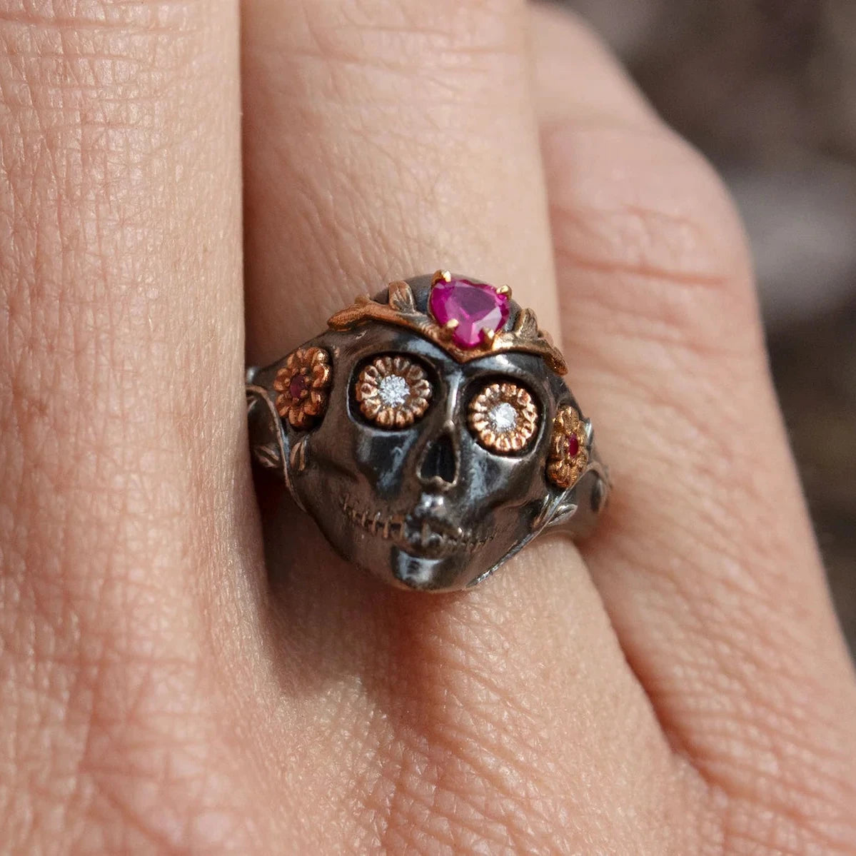 La Flora Skull Ring
