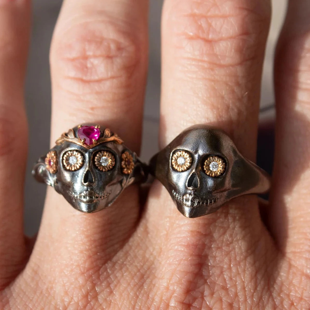 La Flora Skull Ring