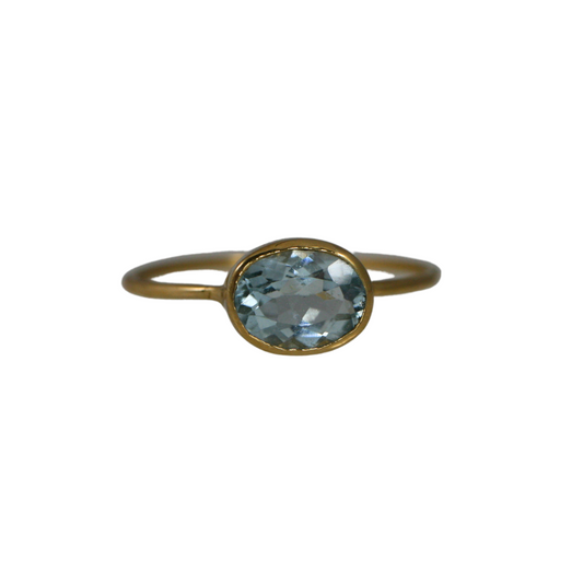 18k Yellow Gold Aquamarine Ring