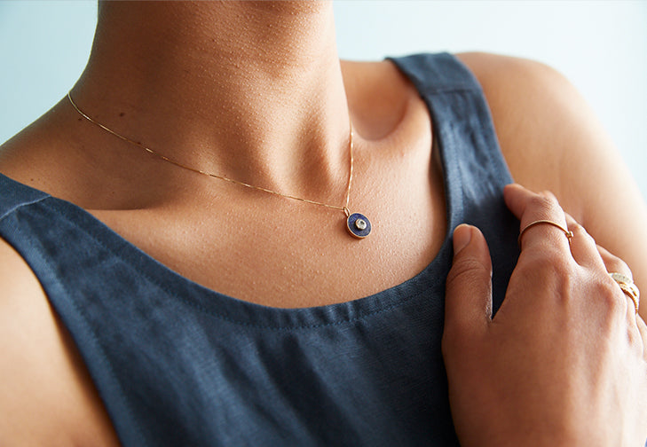 The Cerclen Necklace – 14k Gold & Psilomelane