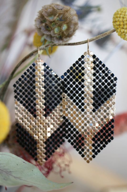 DECO GLAM ARROW EARRINGS