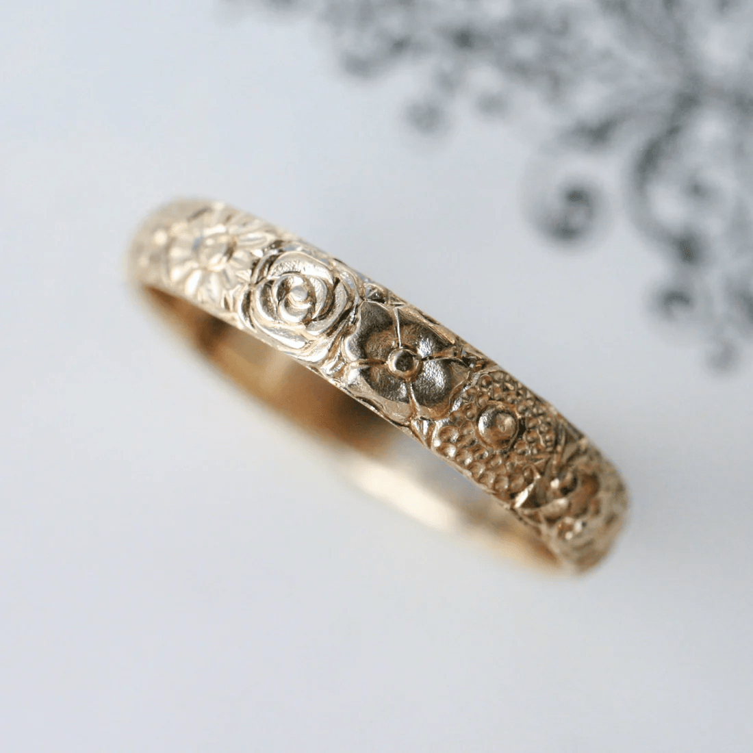 Secret Garden Band – 14k Yellow Gold
