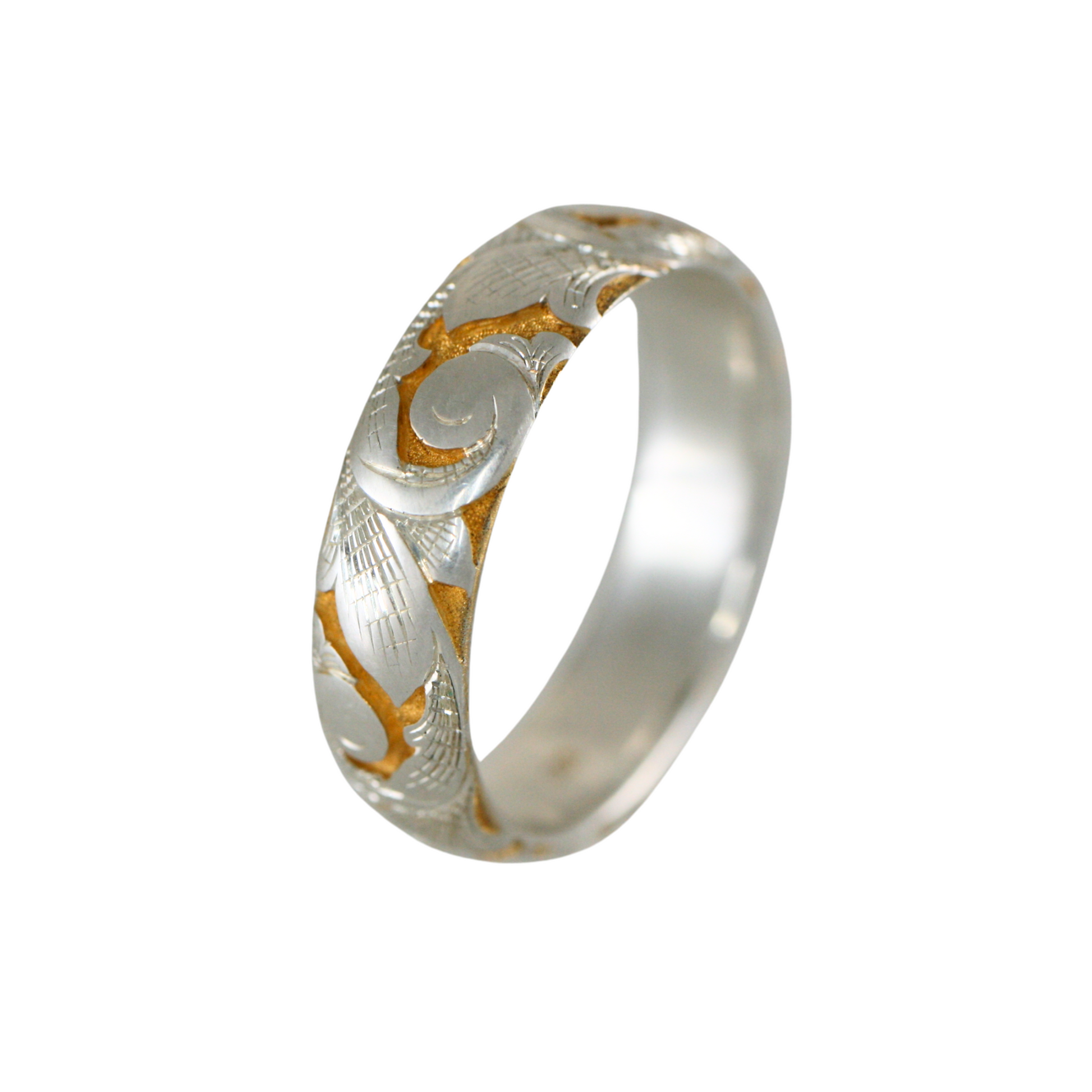 Two-tone slim acanthus band on white background – angled view showing engraved scroll and leaf detail.